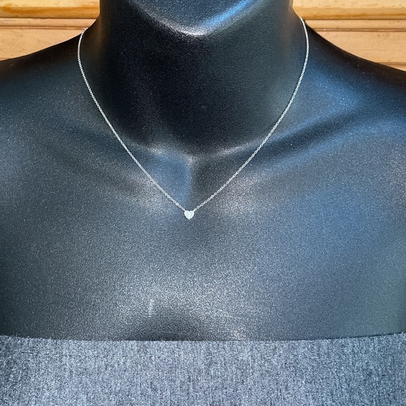 Solid 14K White Gold Tiny Natural Diamond Heart XS Pendant Necklace Minimalist - Picture 4 of 17